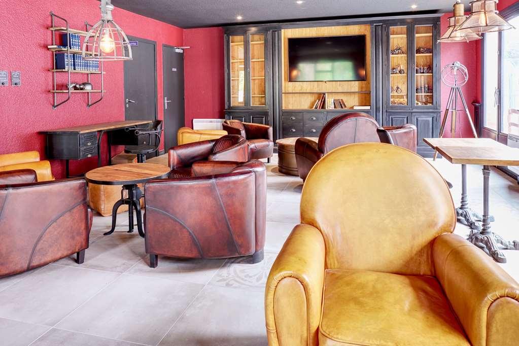 Kyriad Lille Est - Hem Restoran fotoğraf