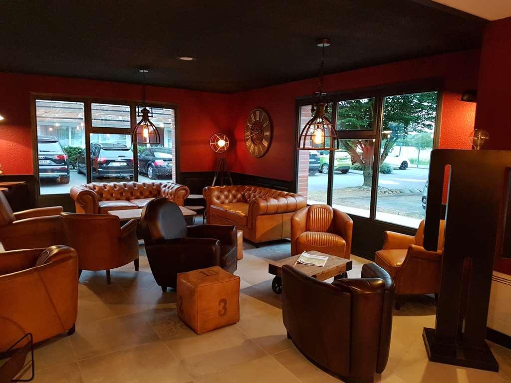 Kyriad Lille Est - Hem Restoran fotoğraf